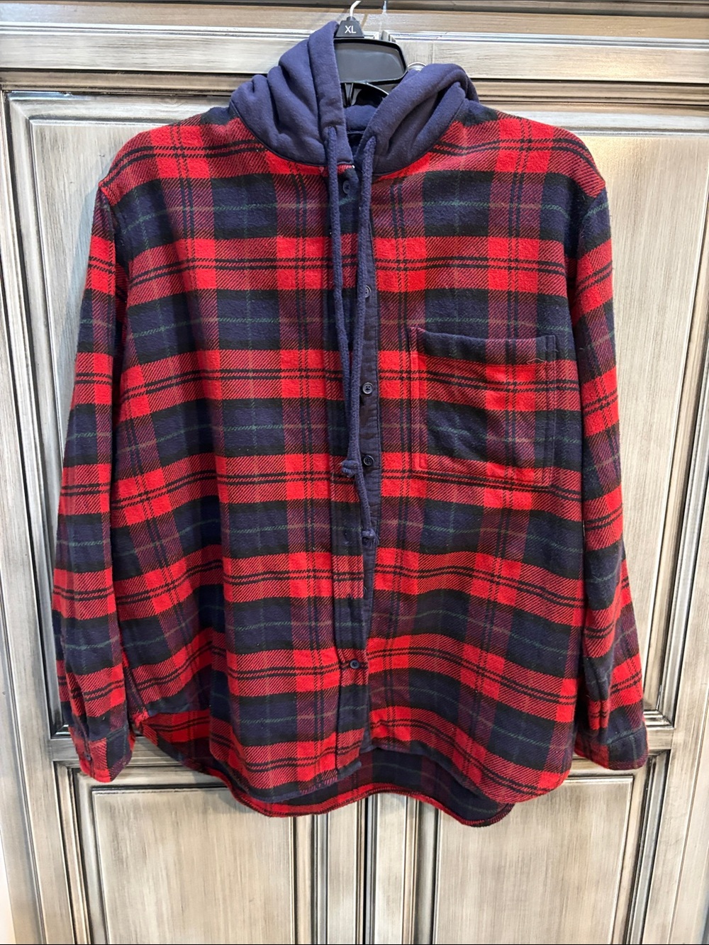 American Eagle Outfitters Red & Navy Plaid Button-Front Shirt with Hood